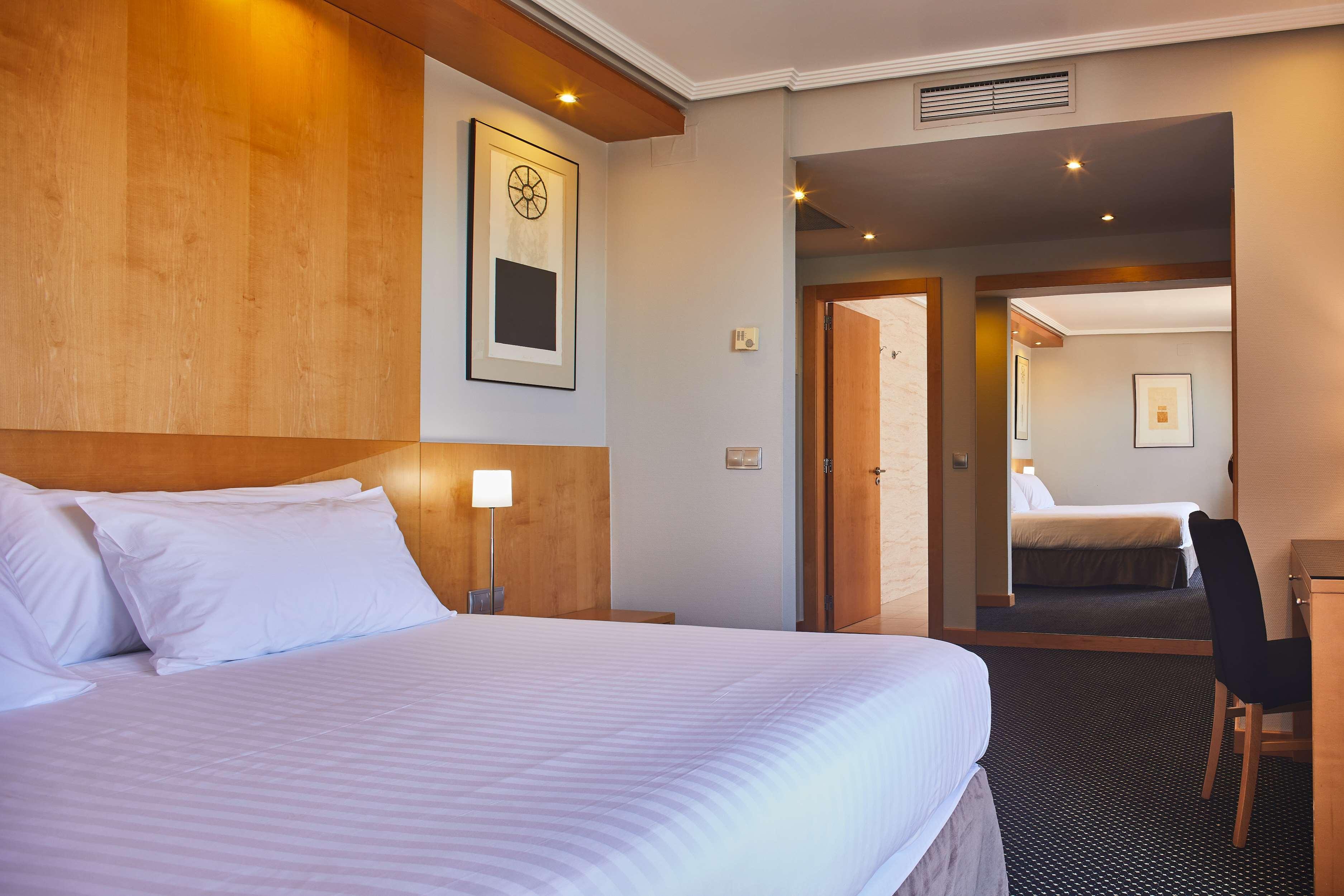 Silken Alfonso X Hotel Ciudad Real Exterior photo