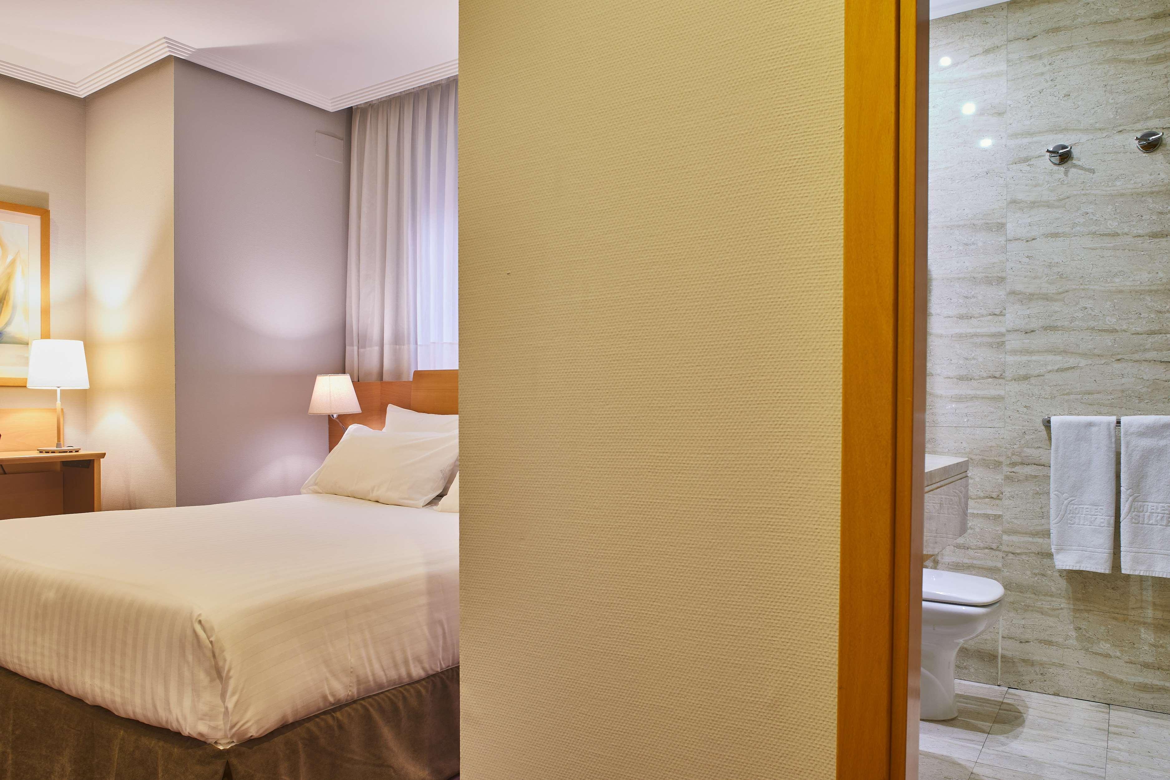 Silken Alfonso X Hotel Ciudad Real Exterior photo