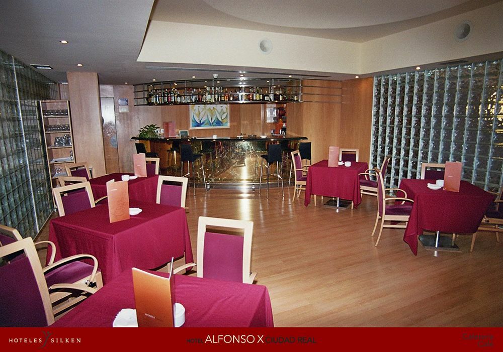 Silken Alfonso X Hotel Ciudad Real Restaurant photo